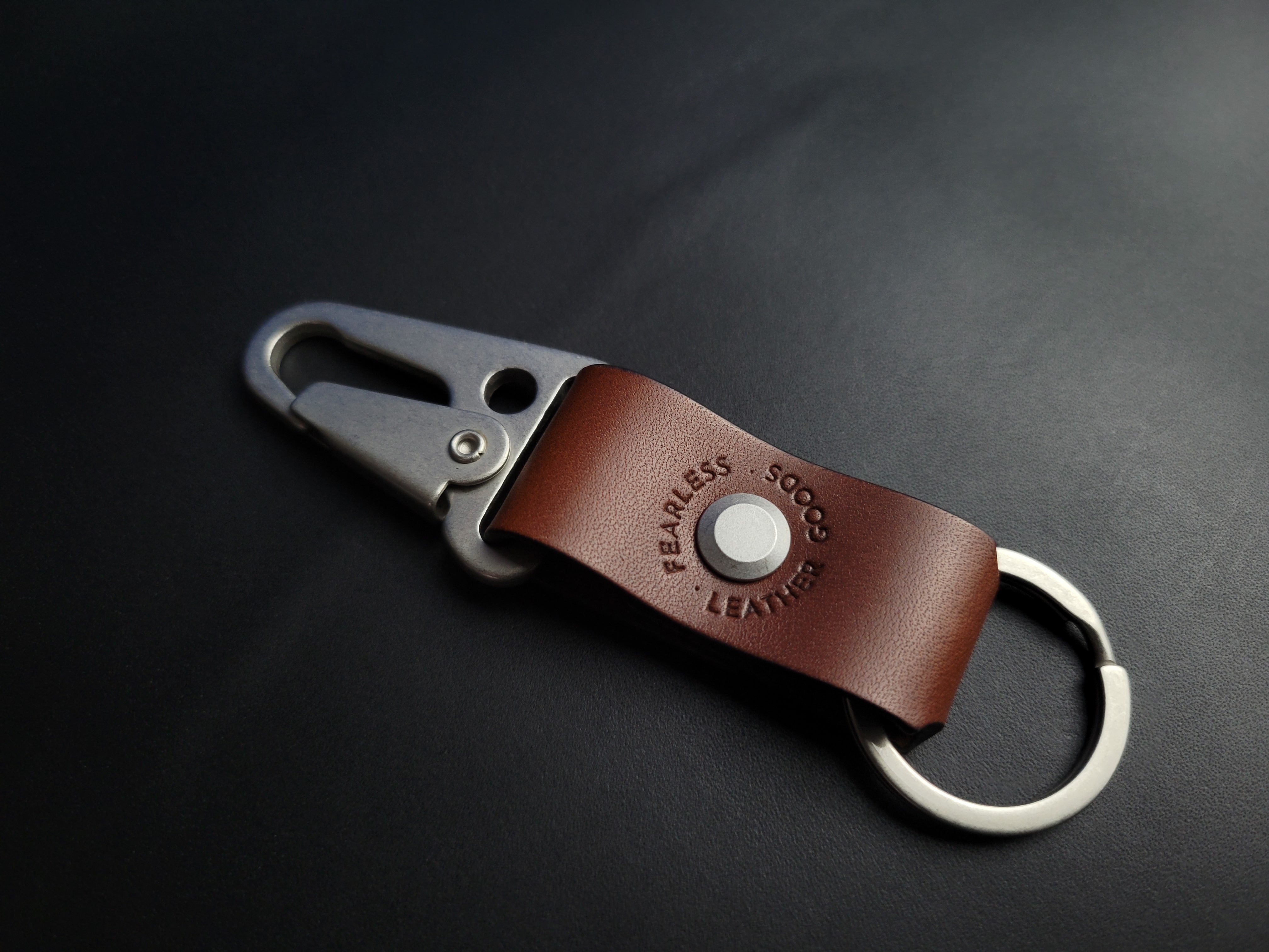 BROWN LEATHER KEYRING - nickel matte hardware