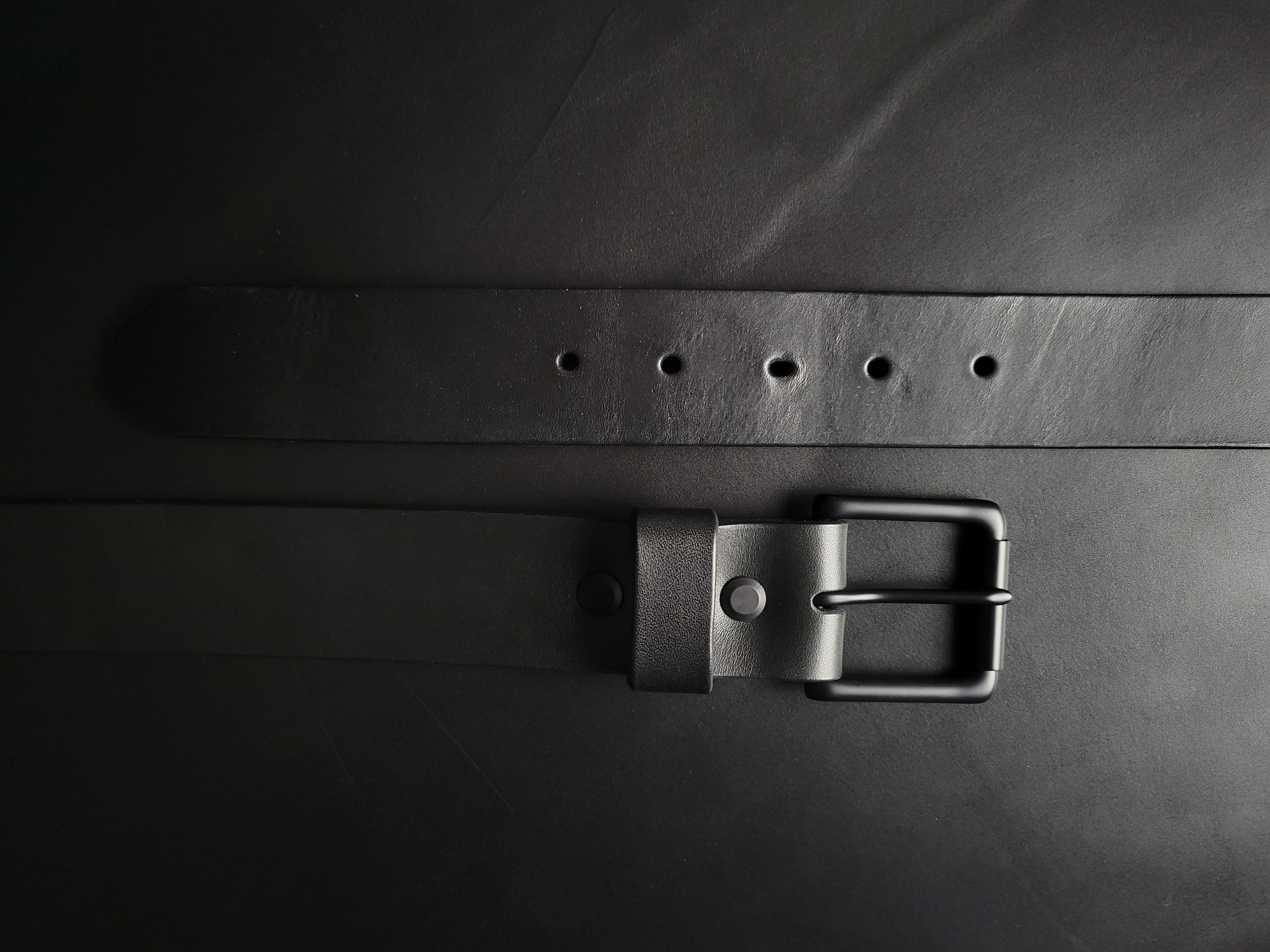 ALL BLACK LEATHER BELT