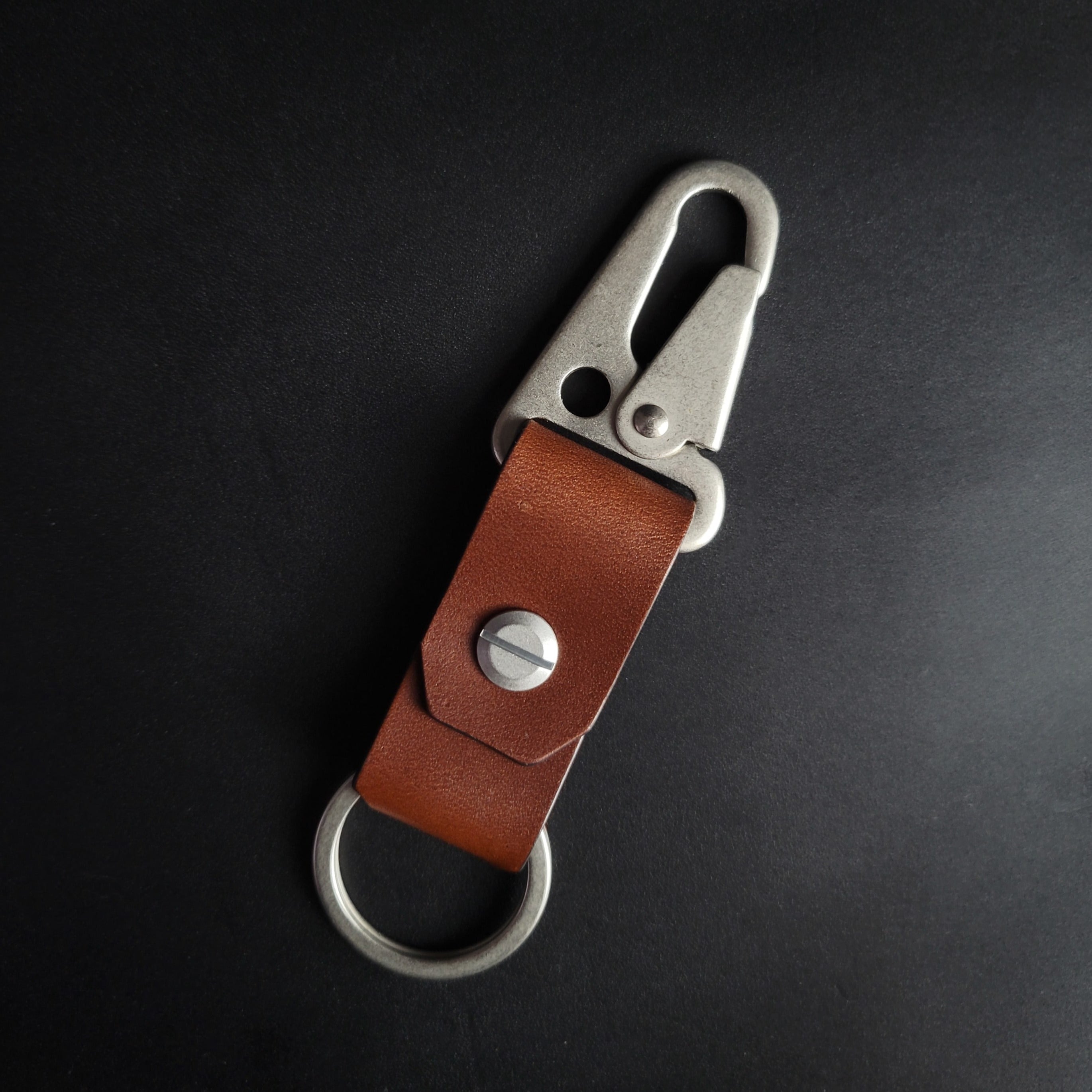 BROWN LEATHER KEYRING - nickel matte hardware