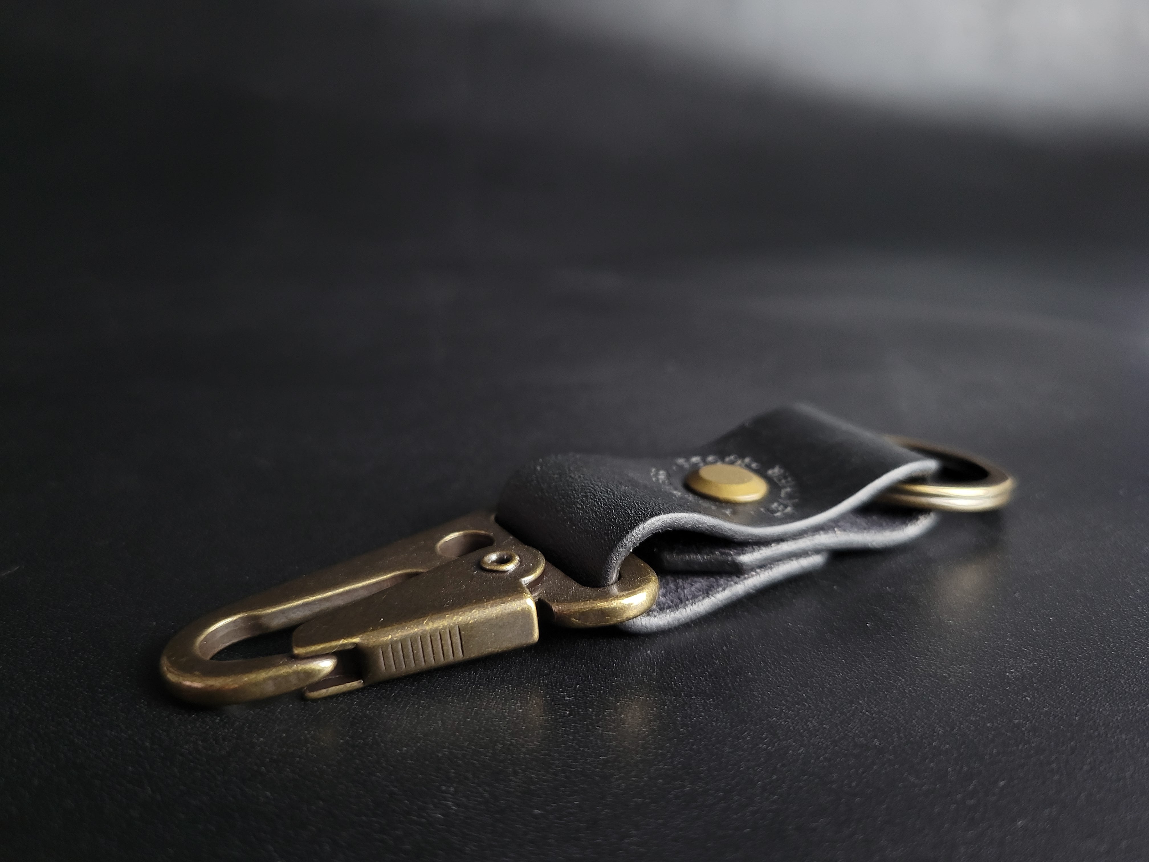 BLACK LEATHER KEYRING - antique brass hardware